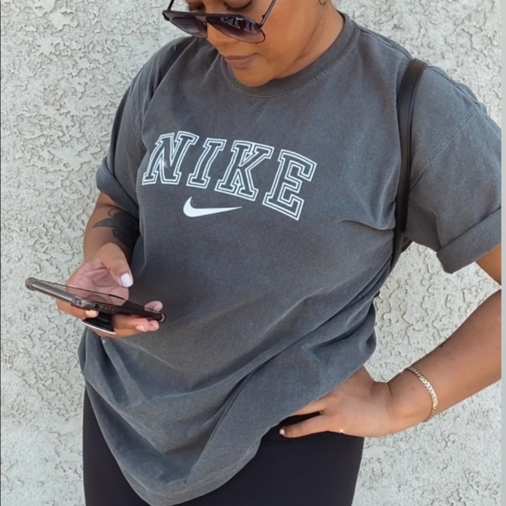 Vintage inspired Nike spellout swoosh tshirt oversized  tee boxy fit